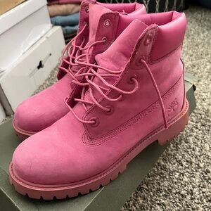 pink timbs